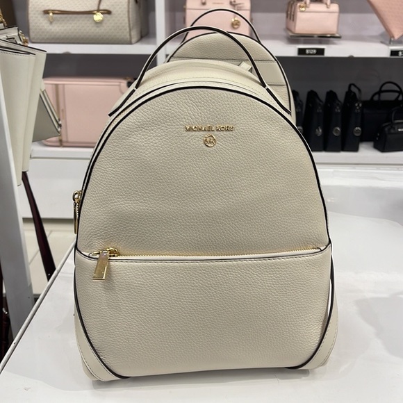 Michael Kors Women's Valerie Medium Pebbled Leather Backpack Nwt